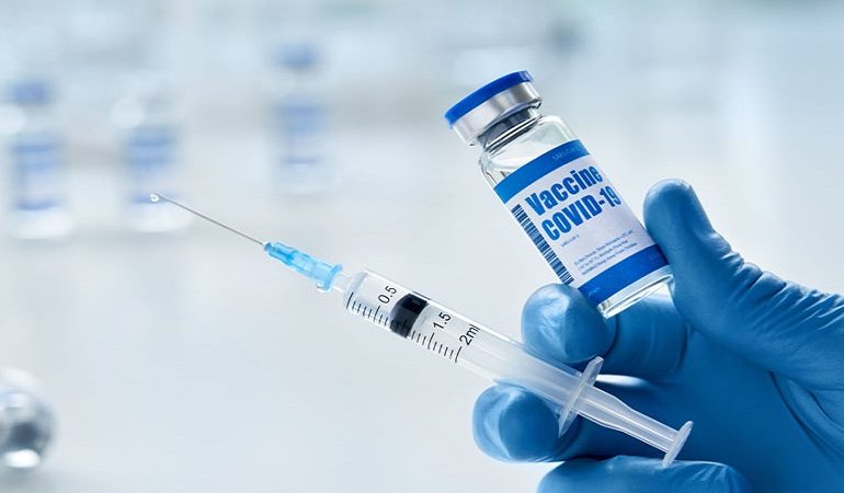 تزریق دوز سوم واکسن کرونا بر امیکرون